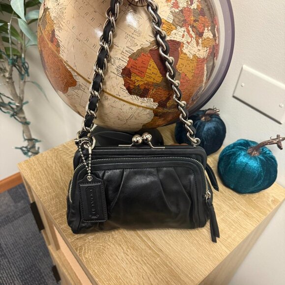 Rare Coach Parker Kisslock bag with silver chain detail - Picture 2 of 8